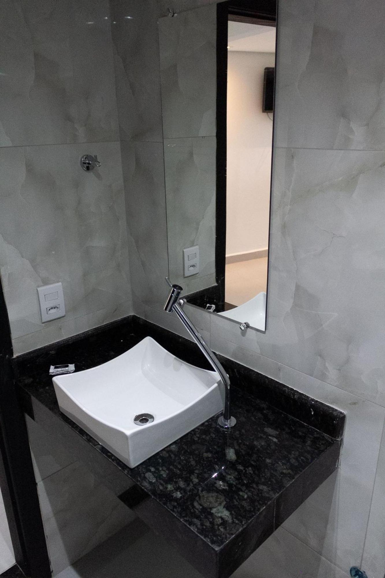 O Beira Mar Praia Hotel Esta Localizado Na Orla, Na Praia De Taperapuan, Cafe Incluso, Wi-Fi 500Mb, Piscinas, Estacionamento Privativo, Ar Condicionado Split, Smart Tv, Frigobar, Porto Seguro Exterior foto
