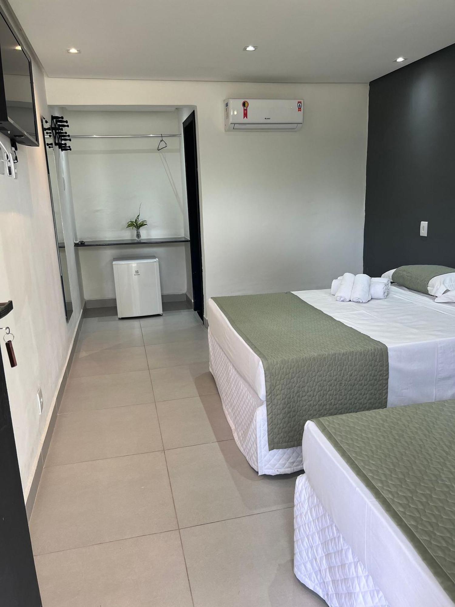 O Beira Mar Praia Hotel Esta Localizado Na Orla, Na Praia De Taperapuan, Cafe Incluso, Wi-Fi 500Mb, Piscinas, Estacionamento Privativo, Ar Condicionado Split, Smart Tv, Frigobar, Porto Seguro Exterior foto