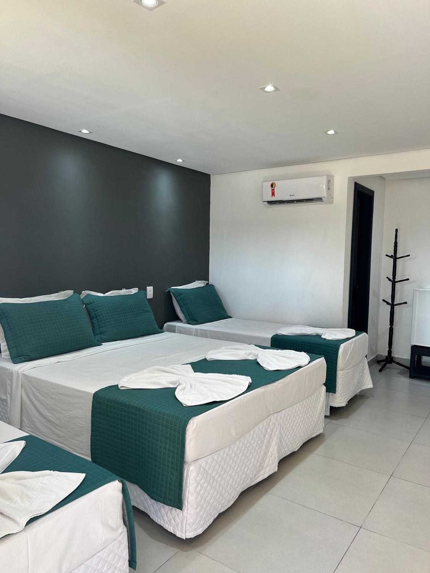O Beira Mar Praia Hotel Esta Localizado Na Orla, Na Praia De Taperapuan, Cafe Incluso, Wi-Fi 500Mb, Piscinas, Estacionamento Privativo, Ar Condicionado Split, Smart Tv, Frigobar, Porto Seguro Exterior foto